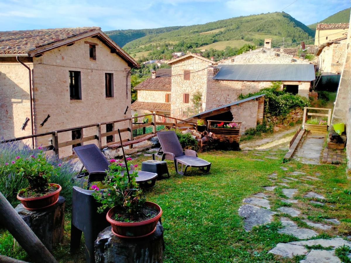 Maison En Pierre Villa Fiastra Exterior photo